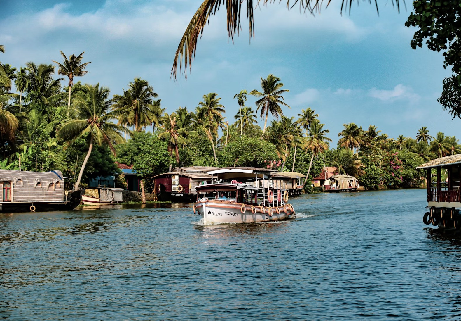 Kerala Hills & Backwaters Escape